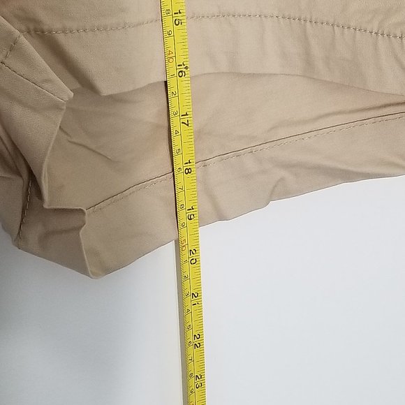 Old Navy NEW Khaki Tan Classic Everyday Cotton Blend Pockets Shorts Plus Size 20 - Picture 8 of 9